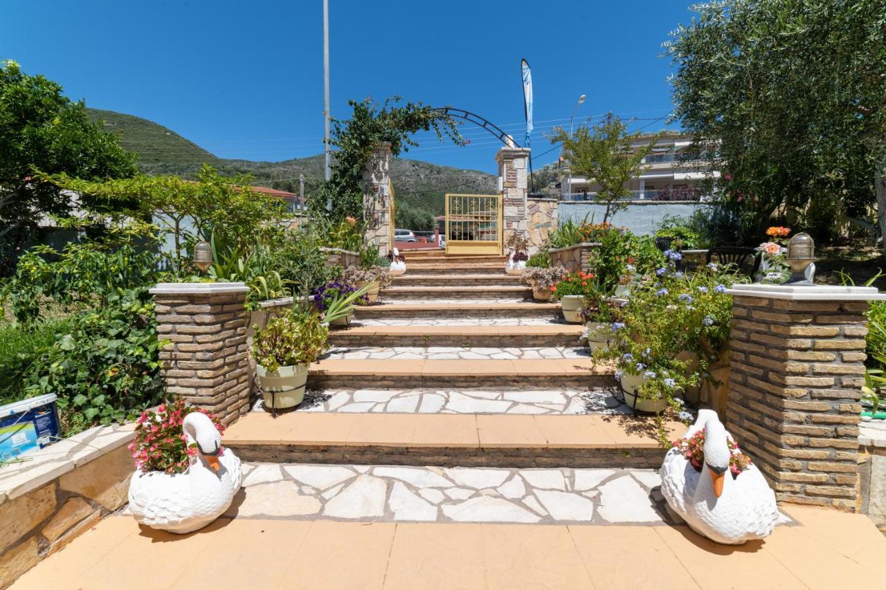 Lambrini Studios Parga Exterior photo